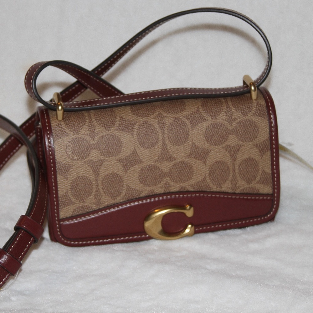 COACH Signature Bandit Lunar New Year Crossbody Bag Purse Handbag Rabbit Charm